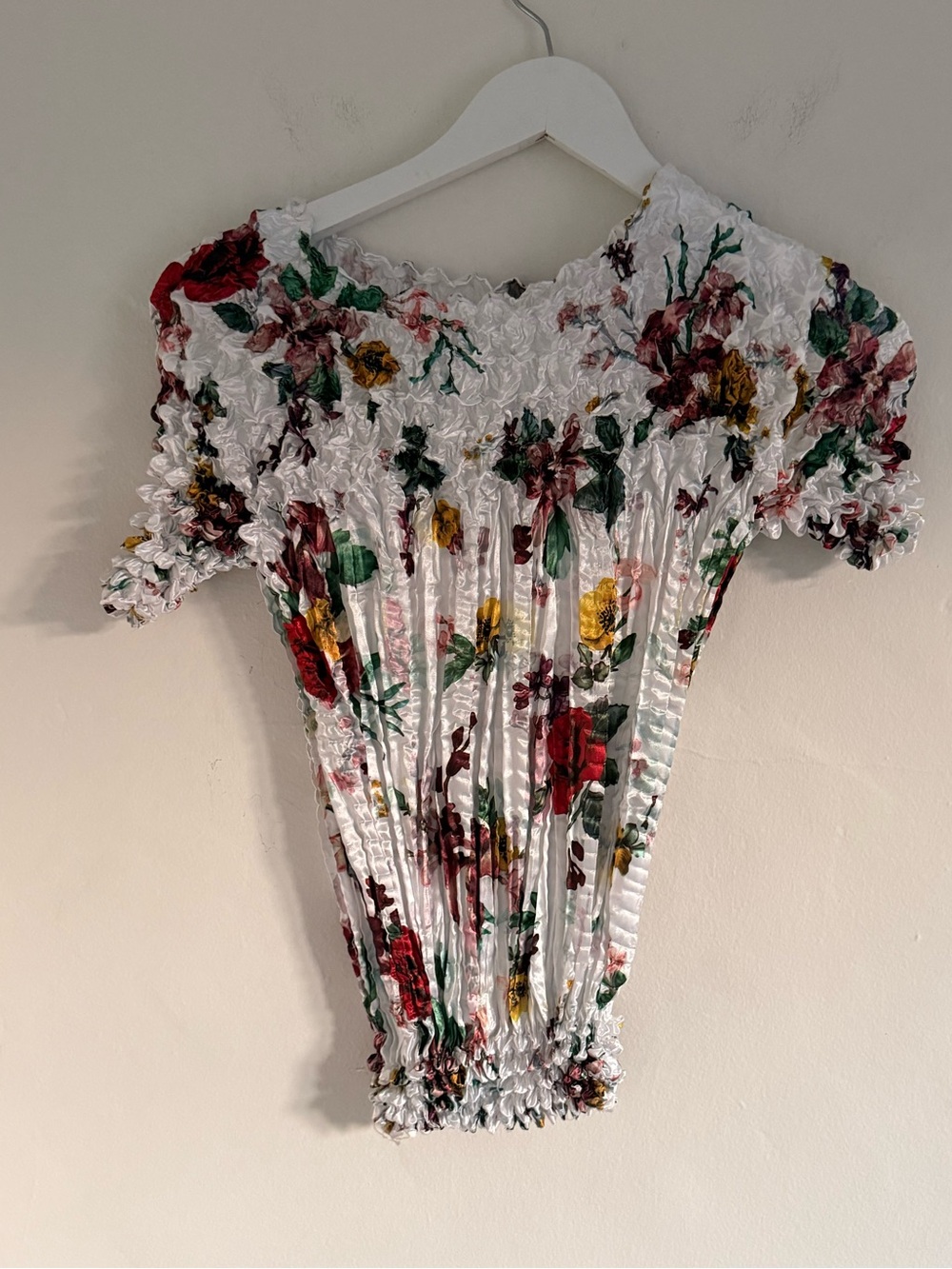 Y2K Floral Smocked White Puff Sleeve Top